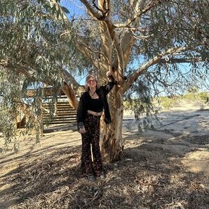 Meet your Posher, Julia